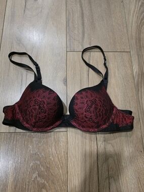Victoria's Secret 32A Black Bra with Burgundy Lace Overlay
